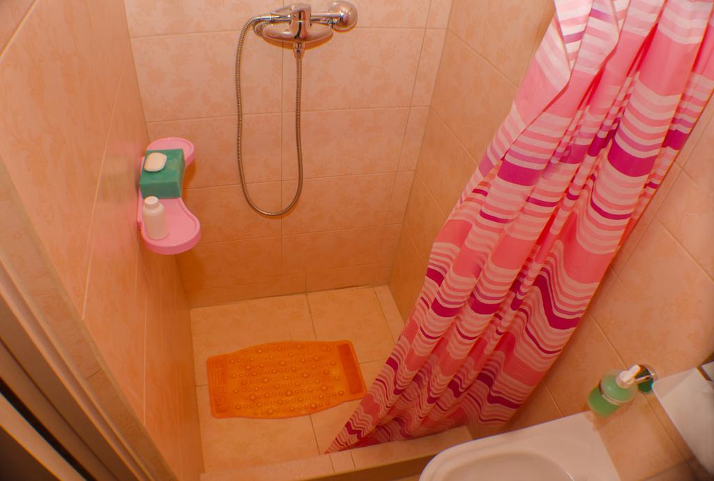 Dream Mini Hostel Kharkiv Bagian luar foto